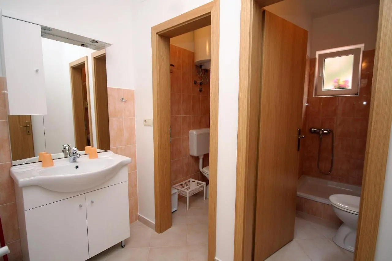 Apartments With A Parking Space Palit, Rab - 5028 Croatia