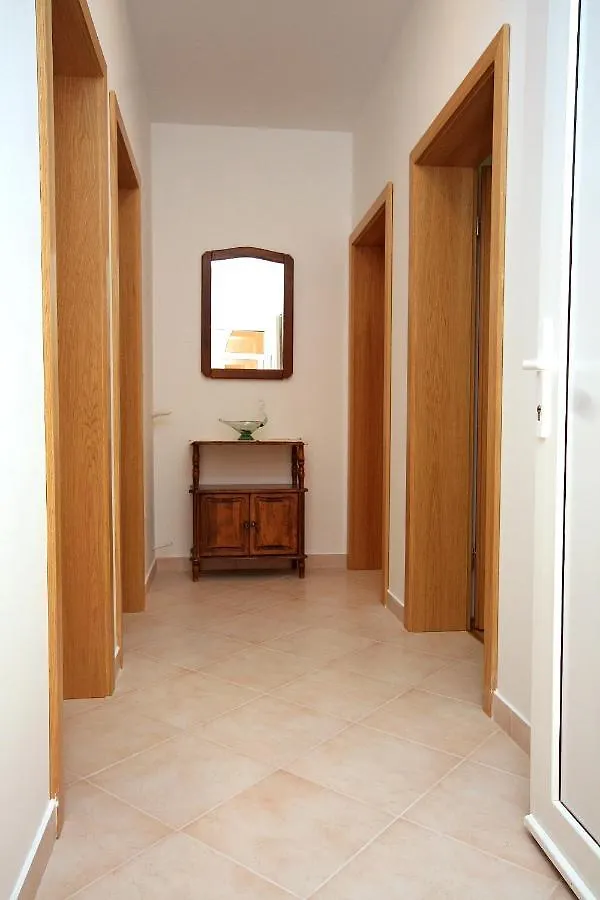 Apartments With A Parking Space Palit, Rab - 5028  Palit